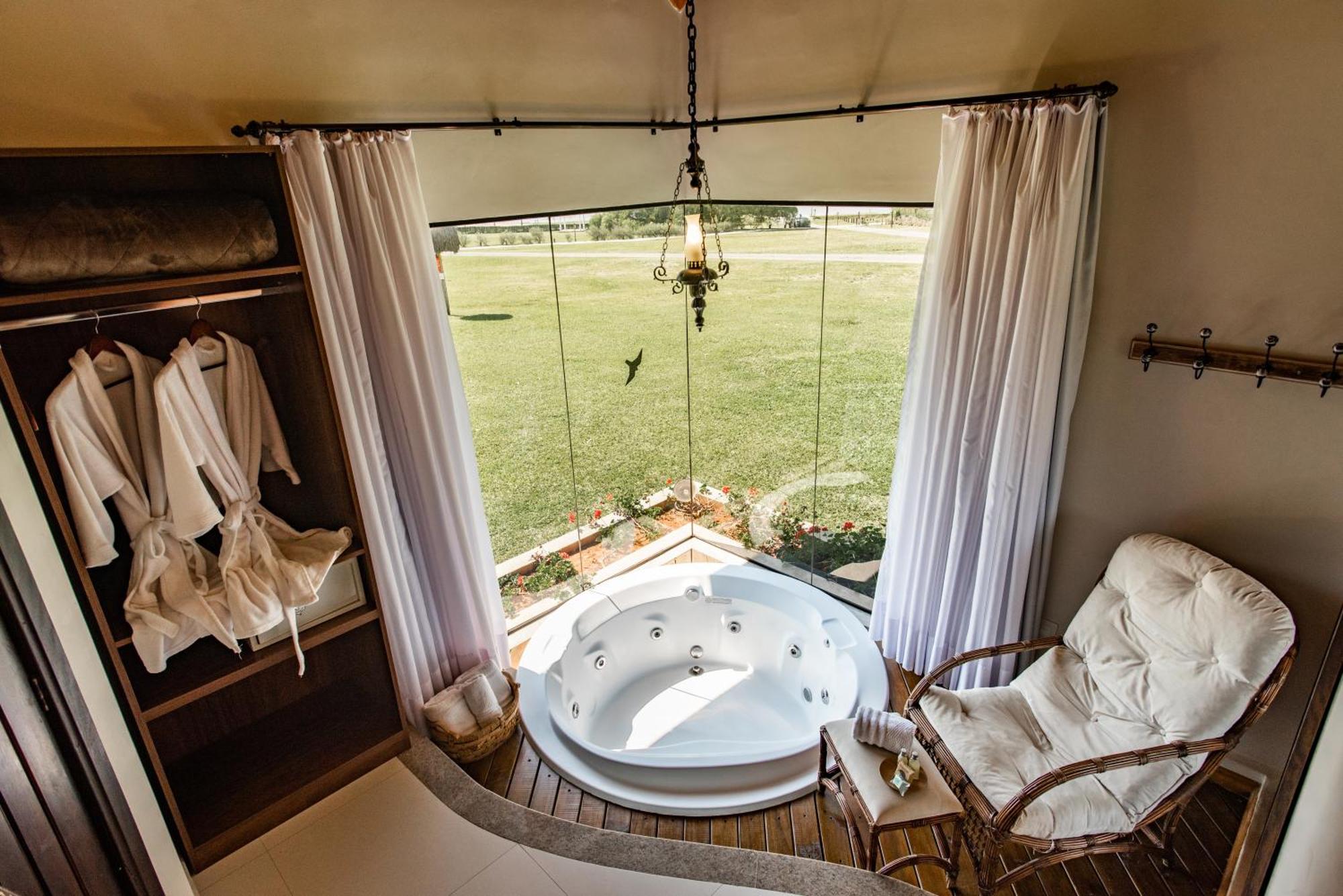 Vira Charme Resort Fernandes Pinheiro Luaran gambar