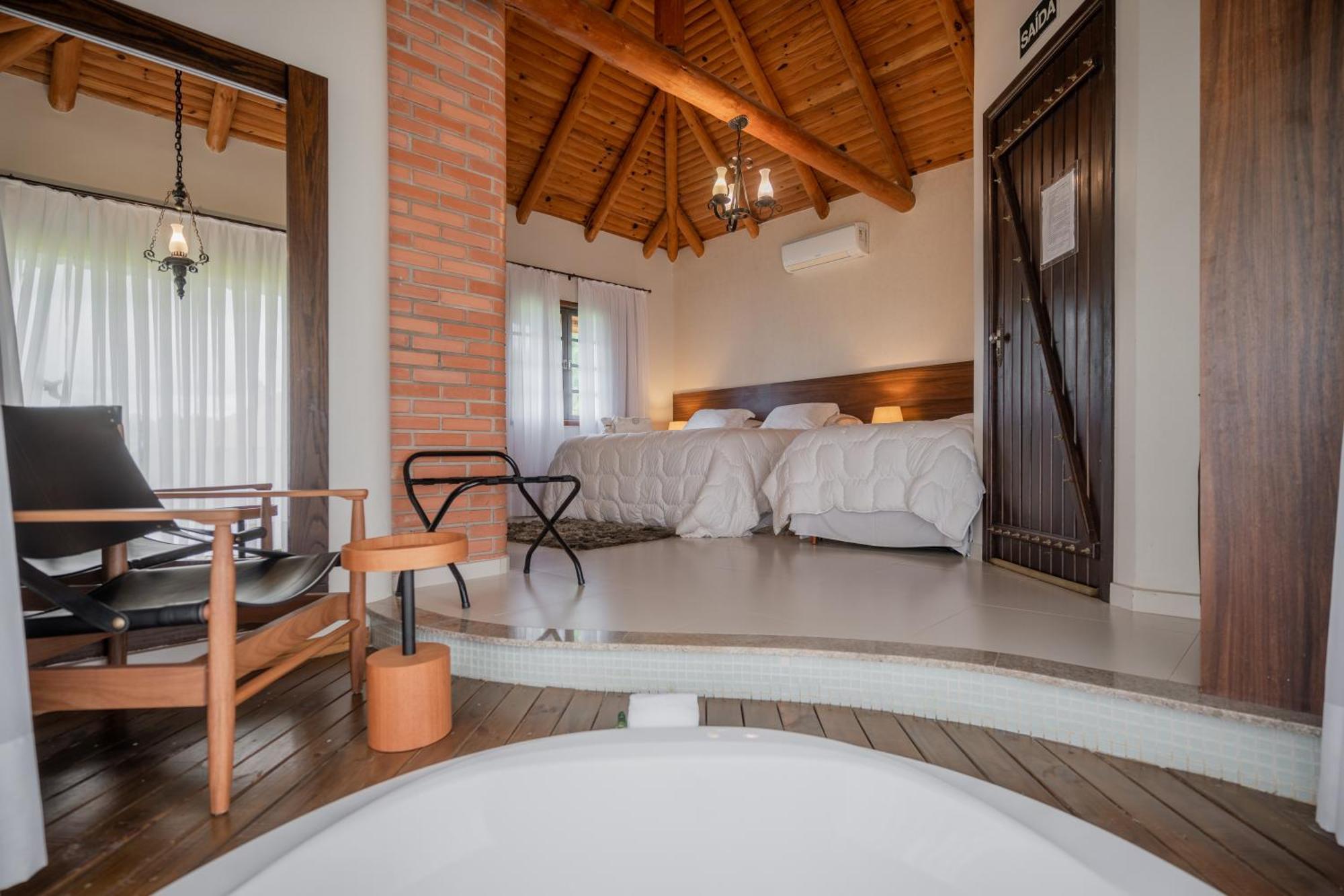 Vira Charme Resort Fernandes Pinheiro Luaran gambar